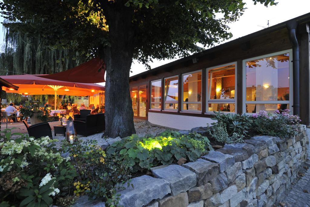 Hotel Dreimaedelhaus Espelkamp-Mittwald Экстерьер фото